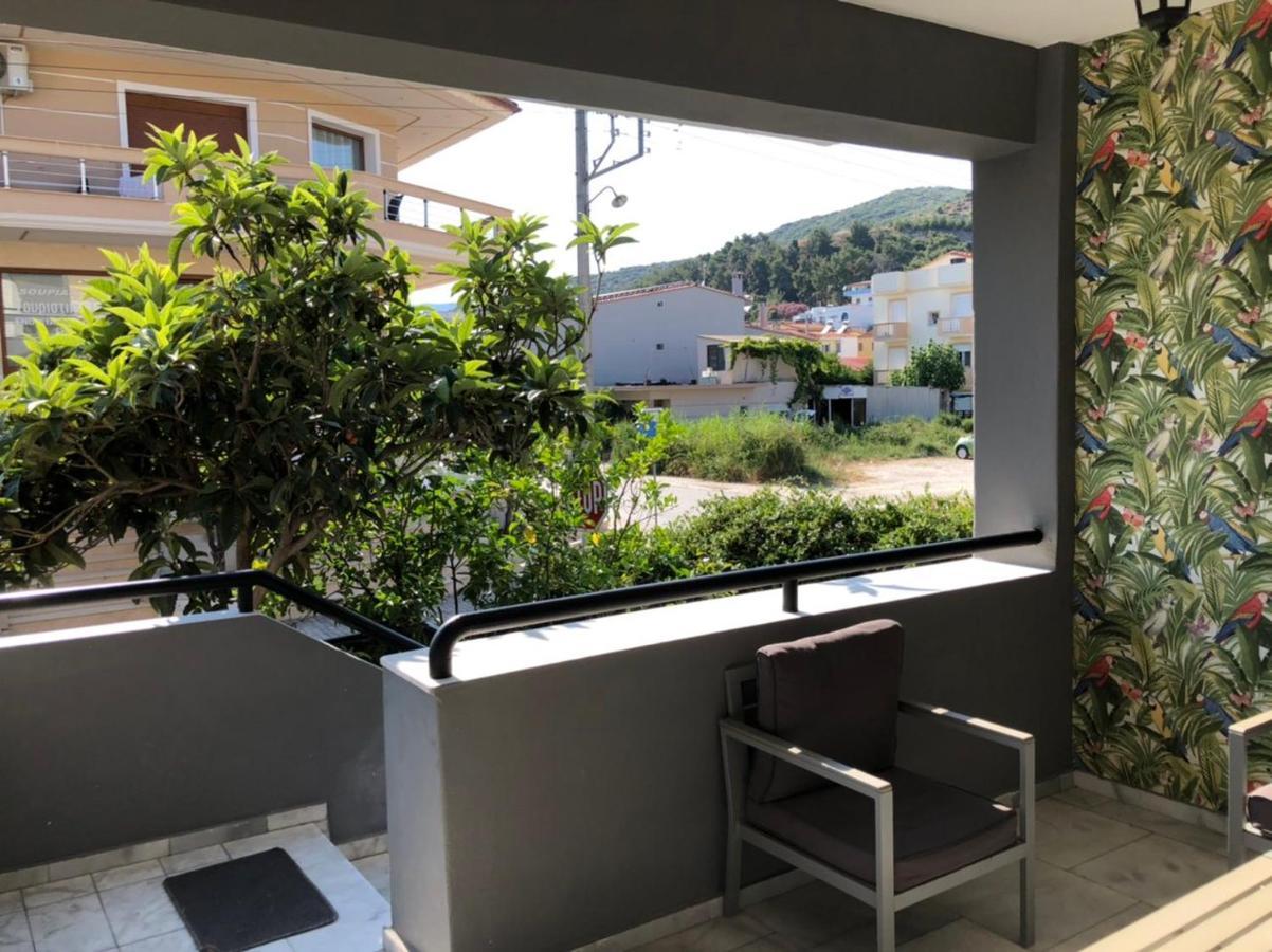 Glykanisos Suites Néa Péramos المظهر الخارجي الصورة