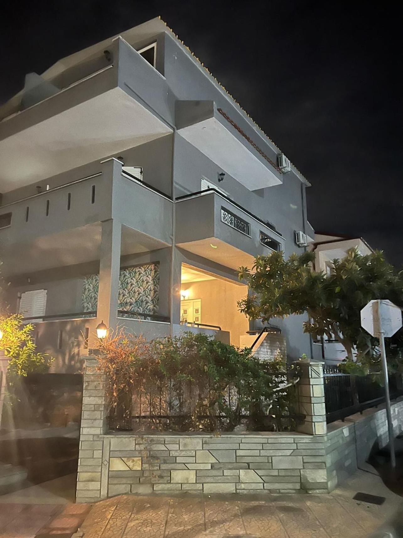 Glykanisos Suites Néa Péramos المظهر الخارجي الصورة