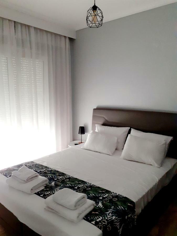Glykanisos Suites Néa Péramos المظهر الخارجي الصورة